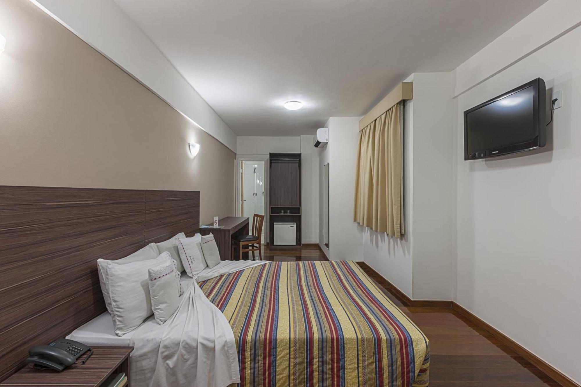 Abba Hotel Betim Bilik gambar